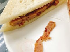 餐肉三文治-义顺牛奶公司