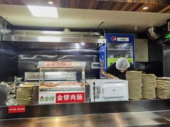 -亮亮面馆(经六路店)