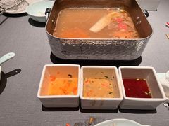 -左庭右院鲜牛肉火锅黑金店(陆家嘴中心店)