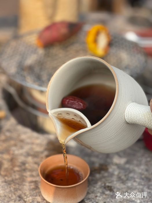 伴山茶苑·一盏冰茶·半日山居图片