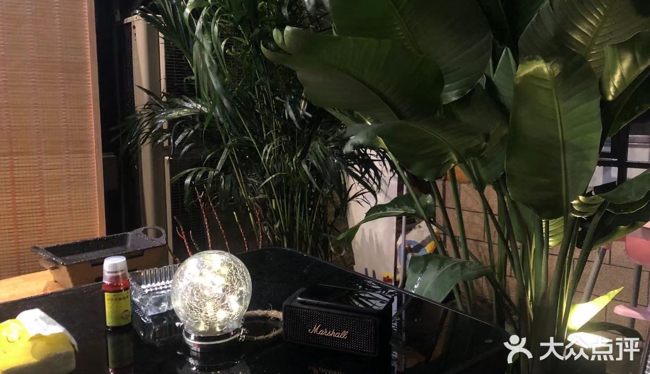今天排队才吃到的，排队时可以烤火，还可以