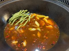 -哈尔滨烧烤·山河村铁锅炖(交大店)