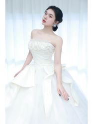 -Lady  Jane高端婚纱礼服馆
