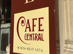 门面-Cafe Sacher(WIEN)
