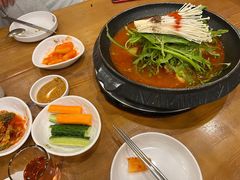 -喇喇排骨火锅·传统韩式脊骨汤(望京西园总店)