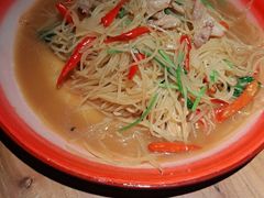 -半步颠小酒馆(繁花中心)