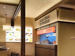 -阿瓦山寨·湘菜现炒·剁椒鱼头王(咸阳总店)