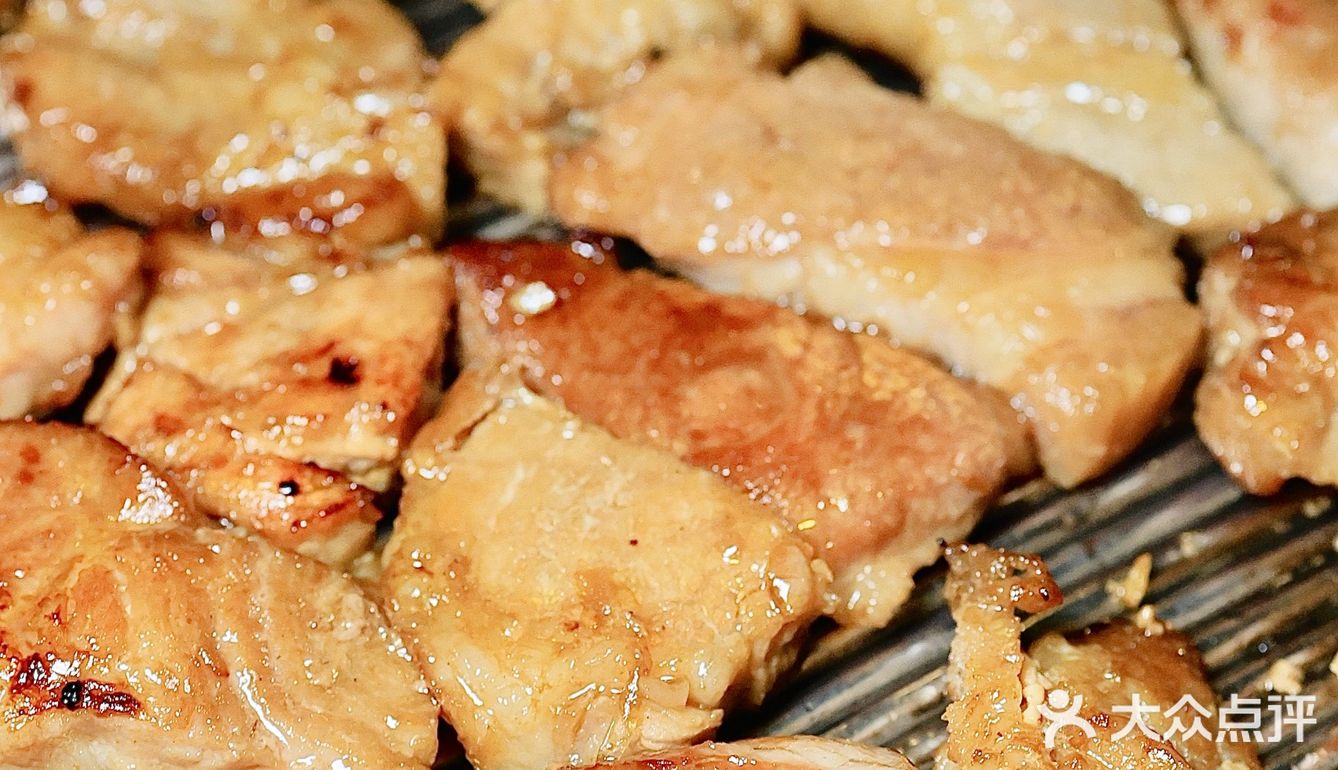 通州宝藏烤肉店！炭烤牛排和活鳗好吃到爆😍