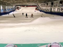 -乔波室内滑雪场