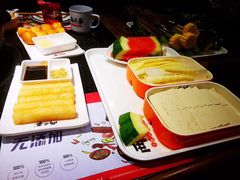 -两三事小郡肝串串香火锅(桂庙店)