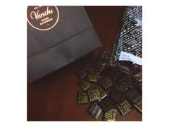 -VENCHI 闻绮(上海佛罗伦萨小镇店)