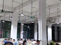 大堂-标记美食新鲜猪杂(兴南大道店)