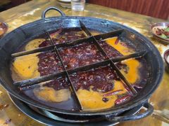 -正南齊北重庆老火锅(光华村直营店)