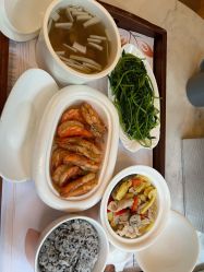 -莉泽月子中心(凯旋江景店)