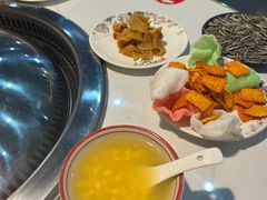 -哈尔滨烧烤·山河村铁锅炖(交大店)