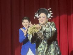 -金东尼人妖秀