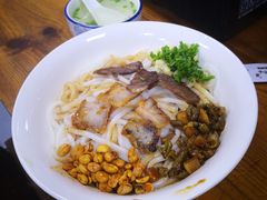 -牛八宝桂林米粉(八里庄店)