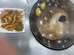 -屯老二农家铁锅炖·行业领军者(梅江店)