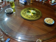 -严记小天府酸菜鱼(西四路店)