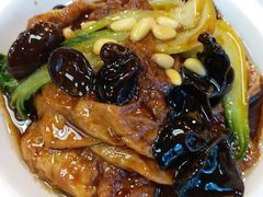 特色自制面筋煲-泰煌鸡·上海白斩鸡·沪菜(平利店)