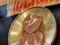 -臻牛烤肉