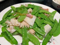 荷兰豆炒鲜鱿鱼-味派菜园子(德星路店)