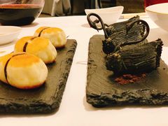 黑天鹅榴莲酥-Yan Ting 宴庭中餐厅(上海静安瑞吉酒店)