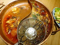 -洱火云南酸菜牛肉火锅(石景山当代商城店)