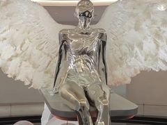 -涨巢·潮玩水疗局