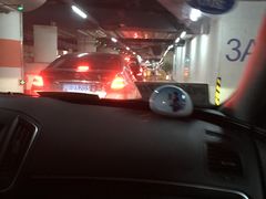 -世博源停车库