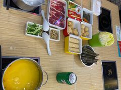 -杨老板·海鲜集市火锅·鲜切牛肉(中防万宝店)