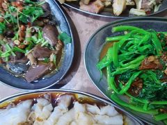 -无名牌猪脚店