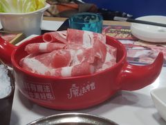 -魔法帽酱料牛肉小火锅(米兰店)