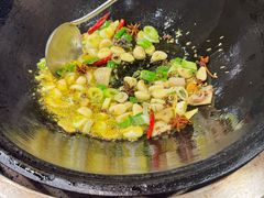 -刘淑芬·活鱼铁锅炖(北京首店)