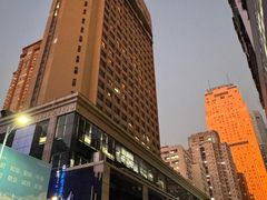 -桔子酒店(深圳东门湖贝地铁站店)