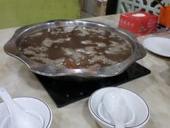 -悦牧·酸汤牛肉火锅(沃尔玛店)