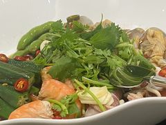 -红鼎豆捞·非遗鲍皇汤火锅(宝丰路店)