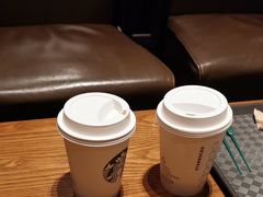 -星巴克(上海虹桥南丰城办公楼店)