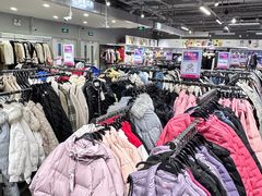 -唯品会(北京国瑞城店)