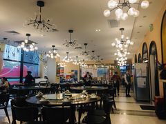 大堂-山里人湘菜·山茶油炒土鸡(嘉邻中心店)