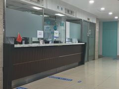 -上海大学附属上海和平眼科医院