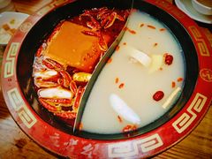 骨汤鸳鸯锅-庄老幺火锅(娄山关路店)