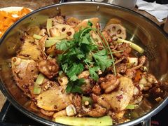 干锅牛蛙-蛙蛙叫干锅年代(簋街总店)
