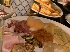 烟熏三文鱼贝果-茶源Fountain Lounge大堂吧·北京东方君悦大酒店