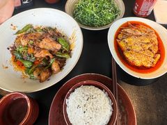 回锅肉炒荷包蛋-纯阳•六两酒馆