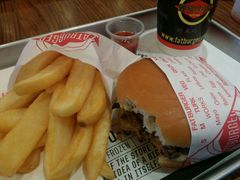 -FATBURGER 特富客汉堡(外交公寓店)