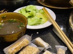 -周老三跷脚牛肉·全牛火锅(非遗传承店)