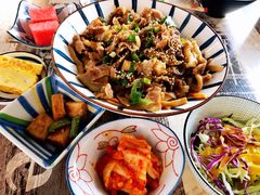 牛肉饭-猫头鹰炸鸡