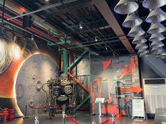 -极限PLAY运动娱乐新世界·团建派对潮玩休闲馆·室内蹦极高空游乐园