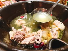 汽锅鸡-老滇山寨•云南特色菜•地方菜•民族风情歌舞表演(金碧店)